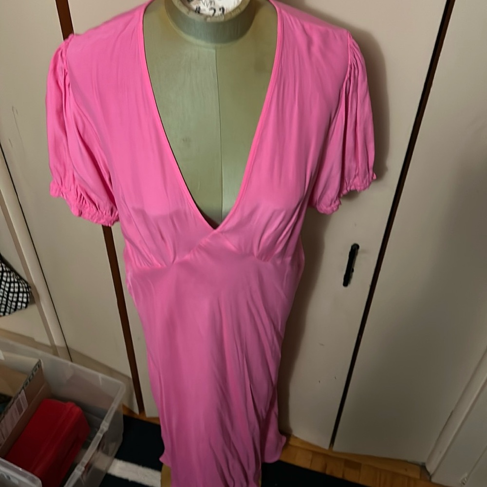 Pink V-Neck Short Sleeve Women’s Dress